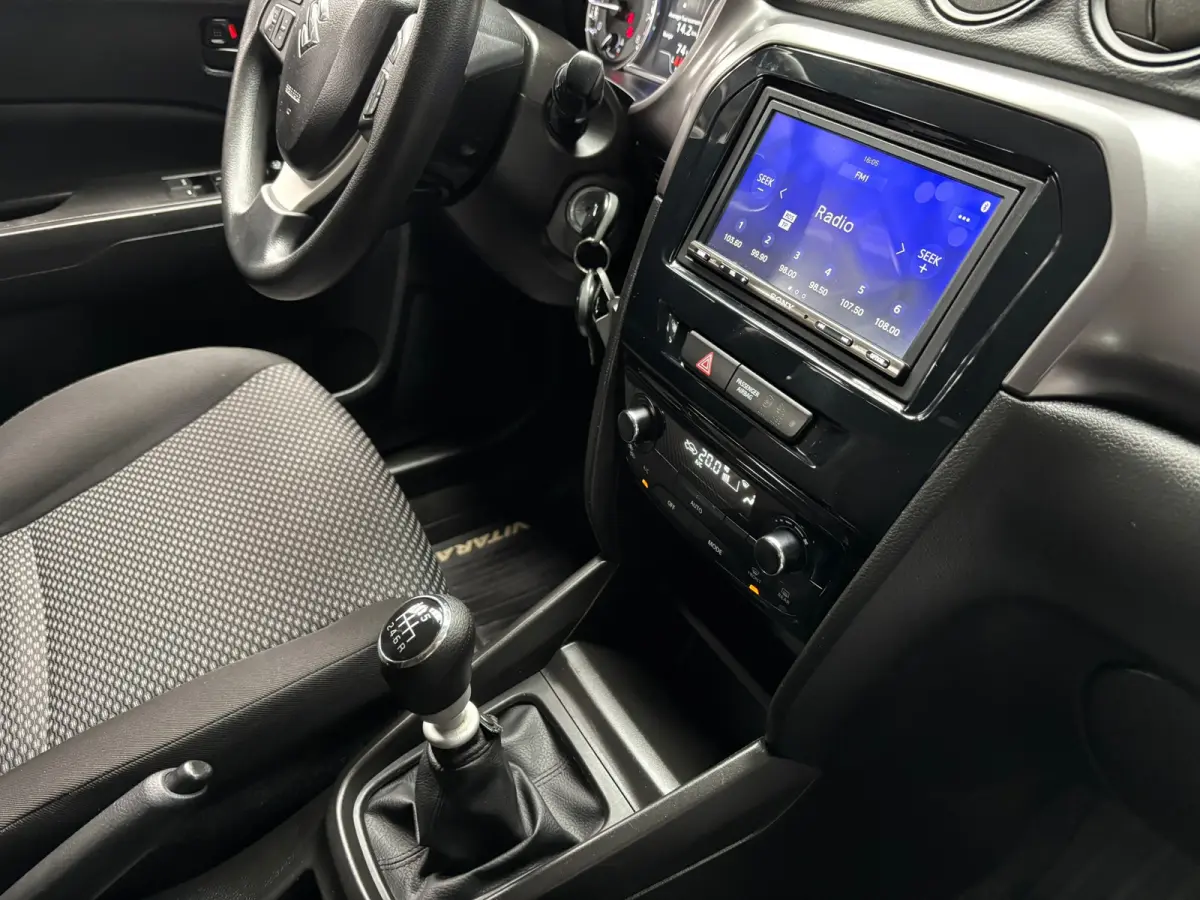 1.4 Boosterjet Comfort Smart Hybrid / Camera
