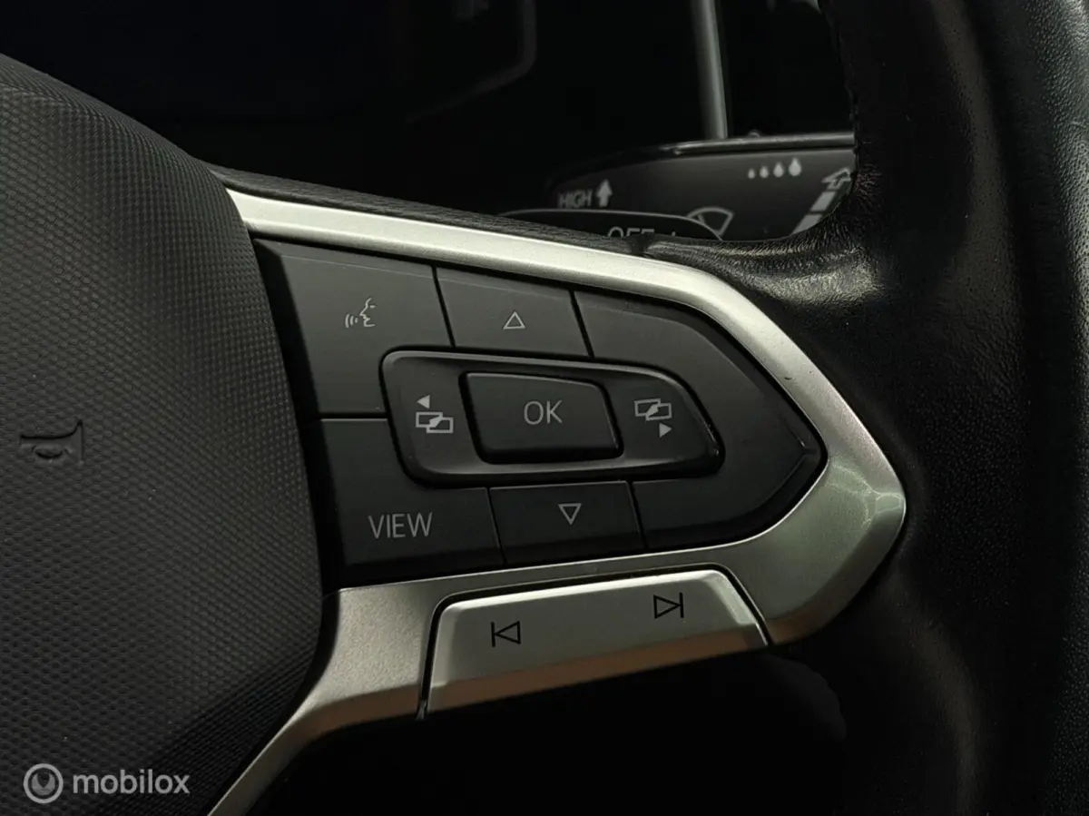 1.0 TSI 3X R-Line|PANO|IQ LIGHT|CAM