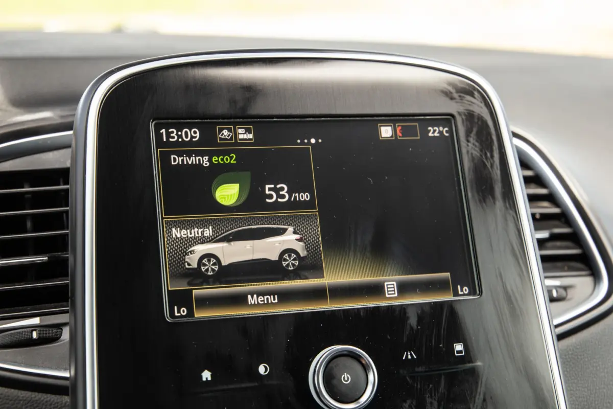 1.3 TCe Intens CARPLAY / CRUISE CONTROLE / LED / CLIMATE CONTROLE