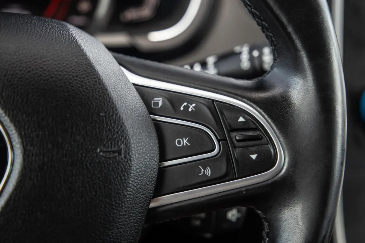 1.3 TCe Intens CARPLAY / CRUISE CONTROLE / LED / CLIMATE CONTROLE