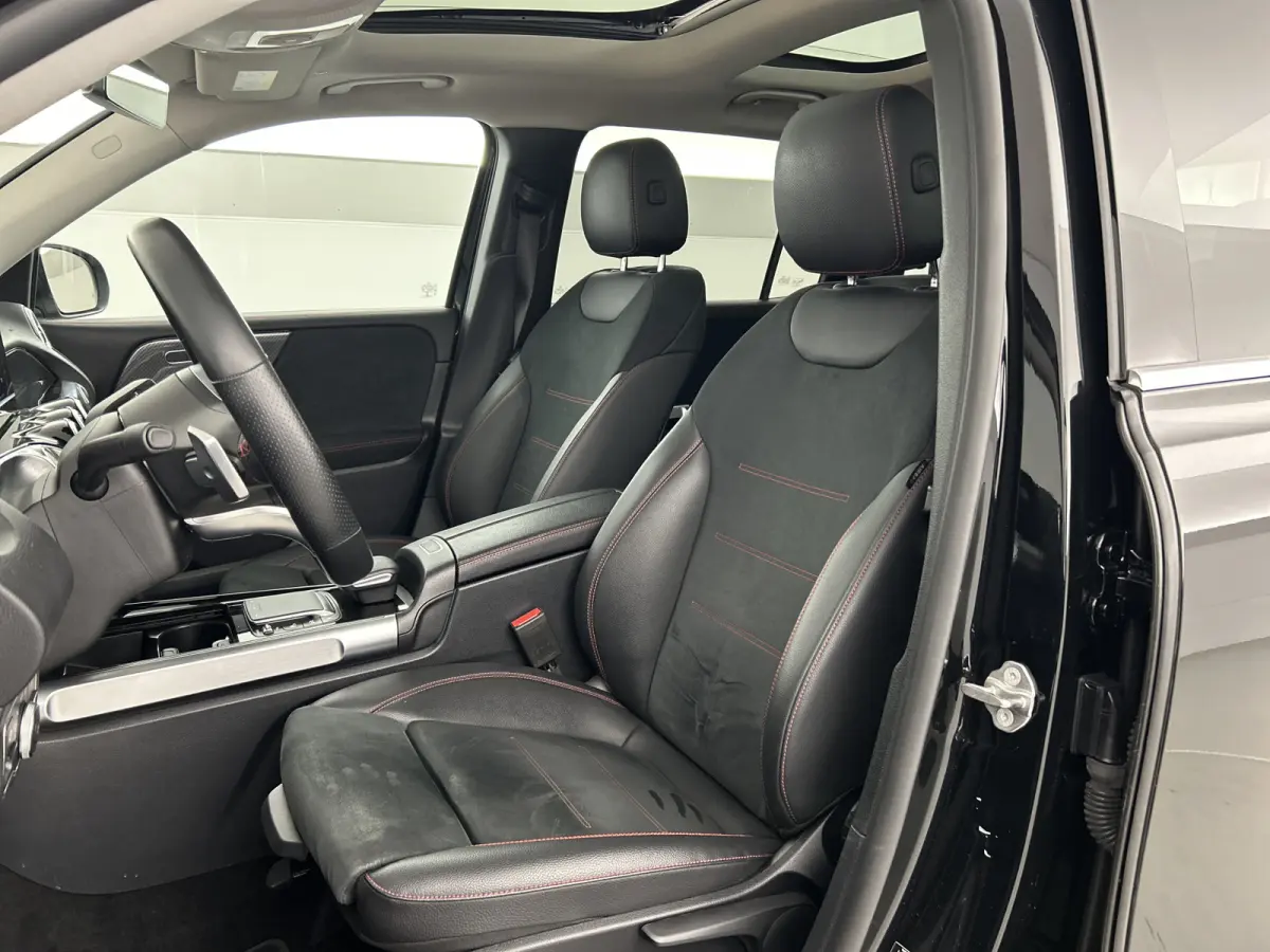 180 AMG Business Solution Pano-dak/Dodehoek/Carplay/19'LMV