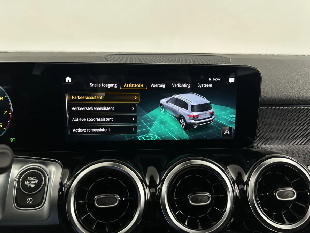 180 AMG Business Solution Pano-dak/Dodehoek/Carplay/19'LMV