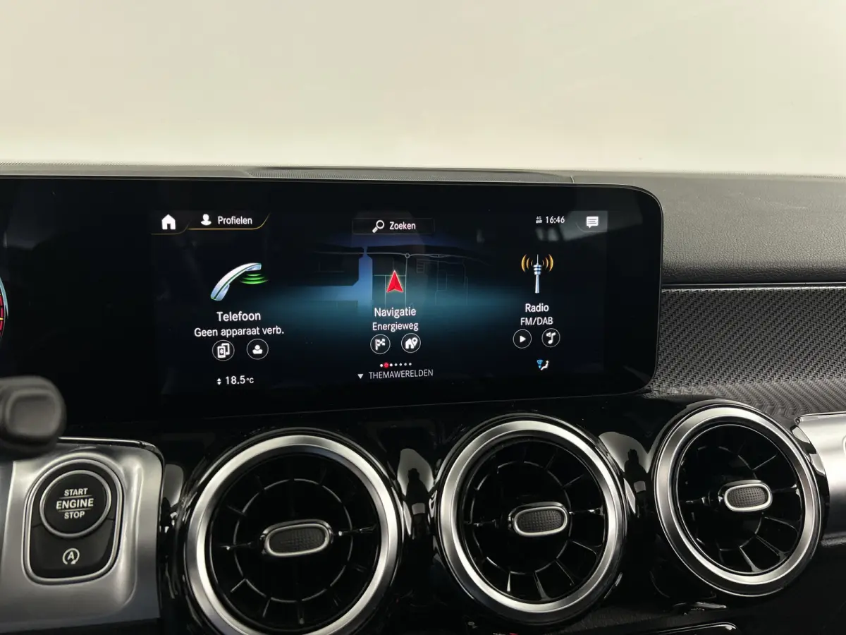180 AMG Business Solution Pano-dak/Dodehoek/Carplay/19'LMV
