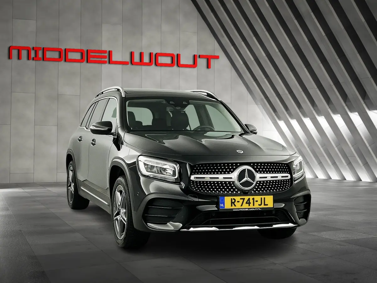 180 AMG Business Solution Pano-dak/Dodehoek/Carplay/19'LMV