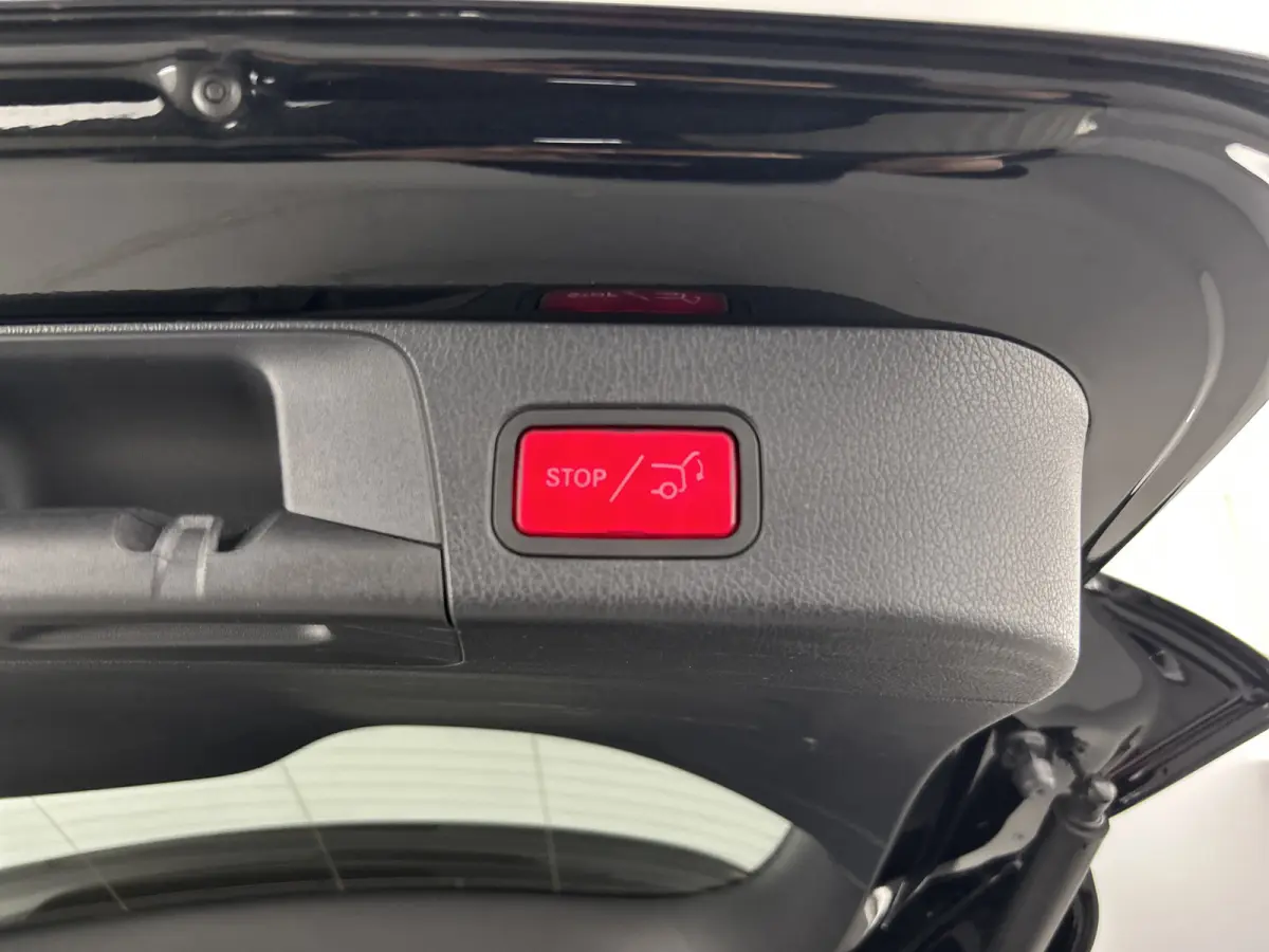 180 AMG Business Solution Pano-dak/Dodehoek/Carplay/19'LMV