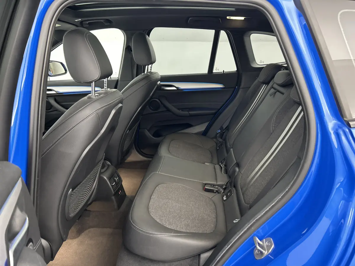 xDrive25e M-Sport High Exe. Pano-dak/Memory/Camera/Carplay/19'LMV