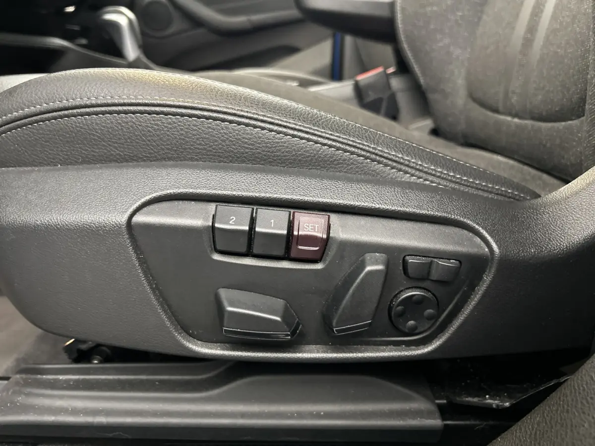 xDrive25e M-Sport High Exe. Pano-dak/Memory/Camera/Carplay/19'LMV