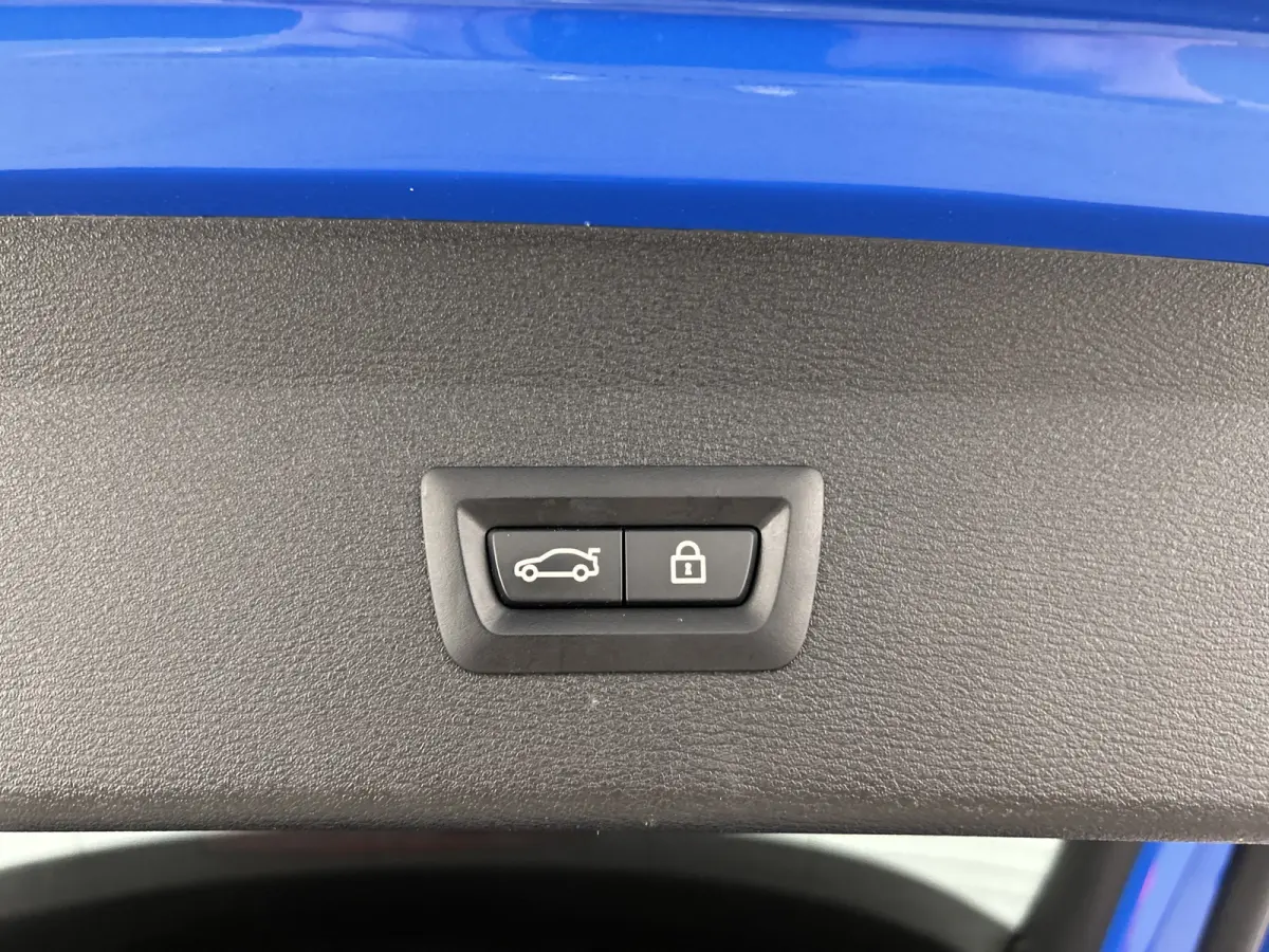 xDrive25e M-Sport High Exe. Pano-dak/Memory/Camera/Carplay/19'LMV