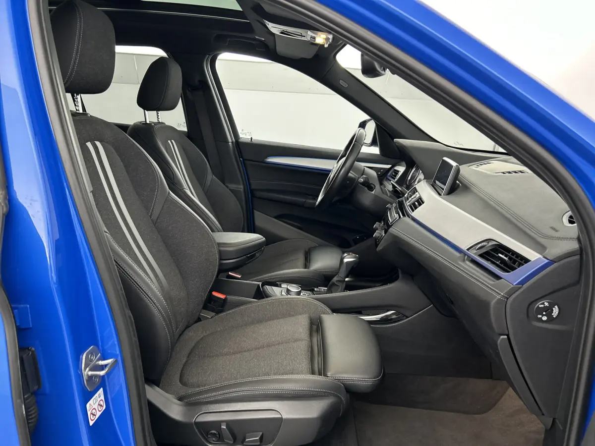 xDrive25e M-Sport High Exe. Pano-dak/Memory/Camera/Carplay/19'LMV