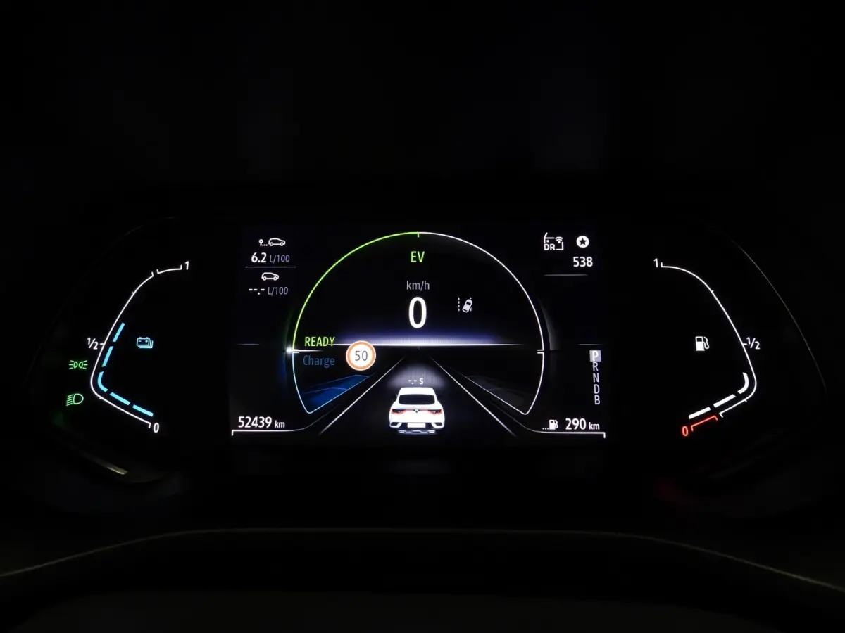 1.6 E-Tech Hybrid 145 Evolution NAVI/CAMERA/CLIMA/LED/17"LMV!