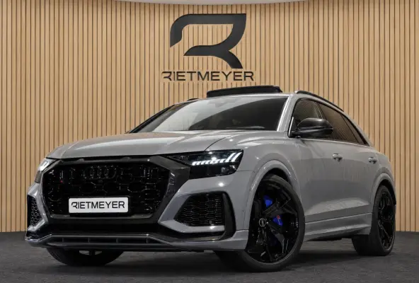 4.0 TFSI RS Q8 quattro |Pano |Keramisch |Carbon Intr/Extr. |B&O |HUD |Softclose |Stoelventilatie/Massage |360°