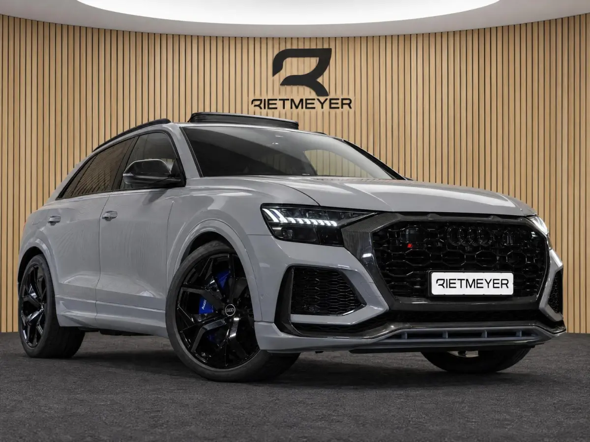 4.0 TFSI RS Q8 quattro |Pano |Keramisch |Carbon Intr/Extr. |B&O |HUD |Softclose |Stoelventilatie/Massage |360°
