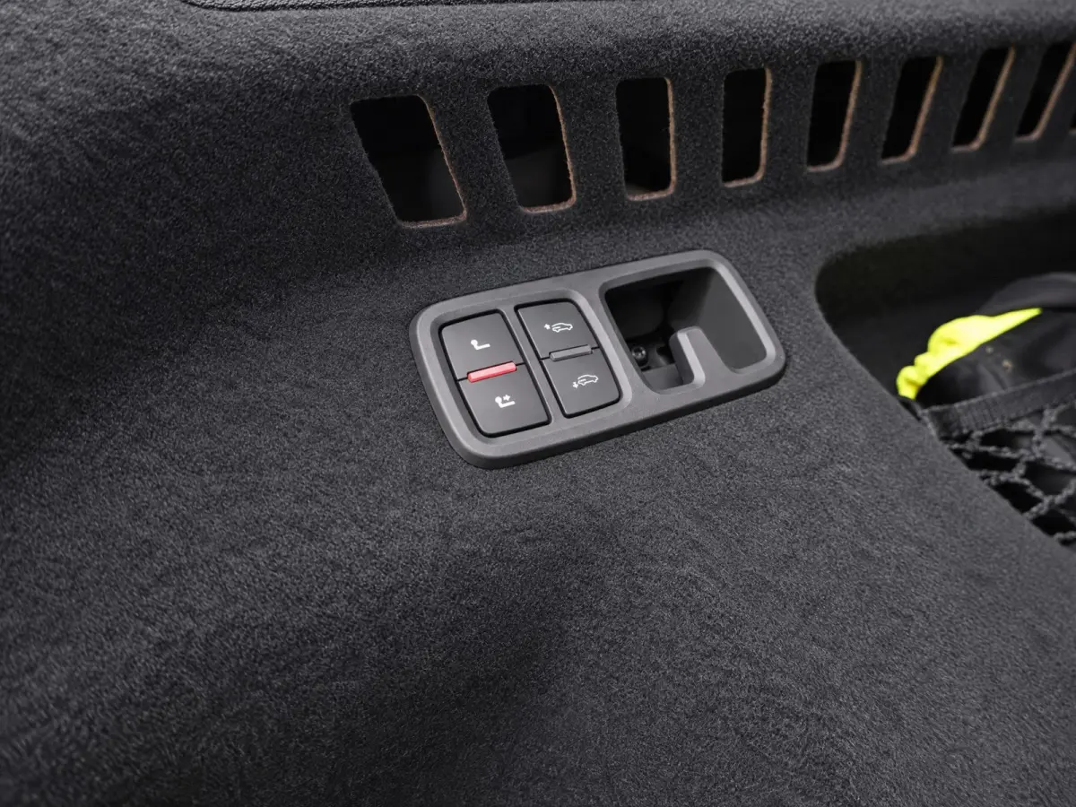 4.0 TFSI RS Q8 quattro |Pano |Keramisch |Carbon Intr/Extr. |B&O |HUD |Softclose |Stoelventilatie/Massage |360°
