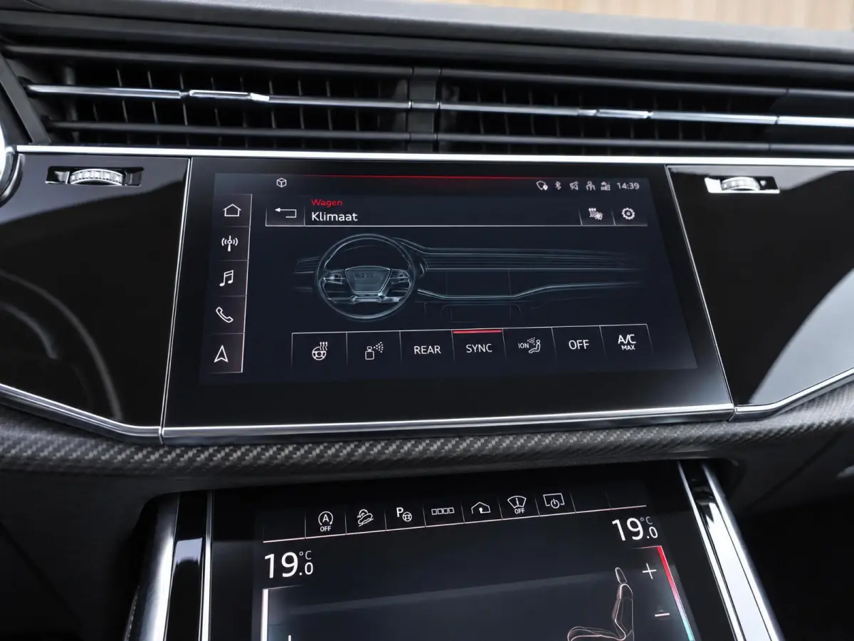 4.0 TFSI RS Q8 quattro |Pano |Keramisch |Carbon Intr/Extr. |B&O |HUD |Softclose |Stoelventilatie/Massage |360°