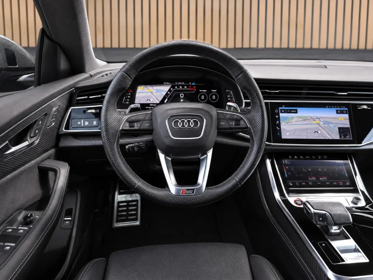 4.0 TFSI RS Q8 quattro |Pano |Keramisch |Carbon Intr/Extr. |B&O |HUD |Softclose |Stoelventilatie/Massage |360°