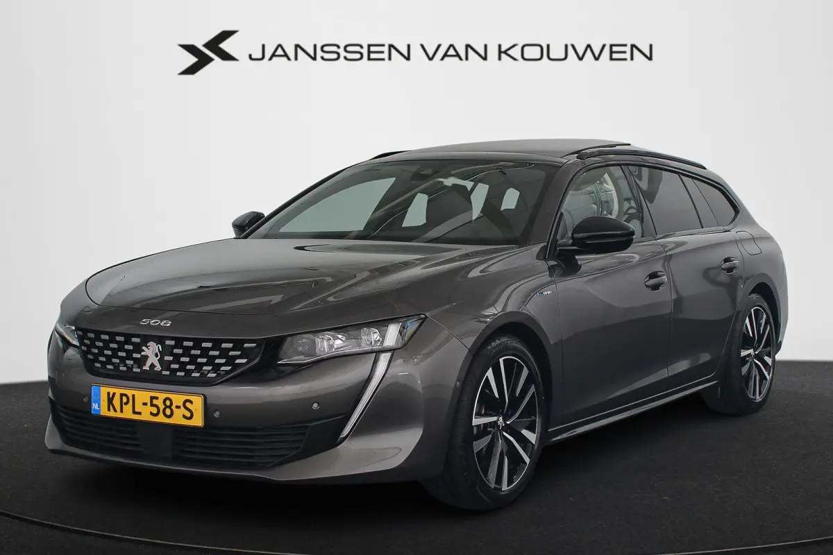 1.6 HYbrid GT Line 225PK Panoramadak Nappa Leder Trekhaak Massage
