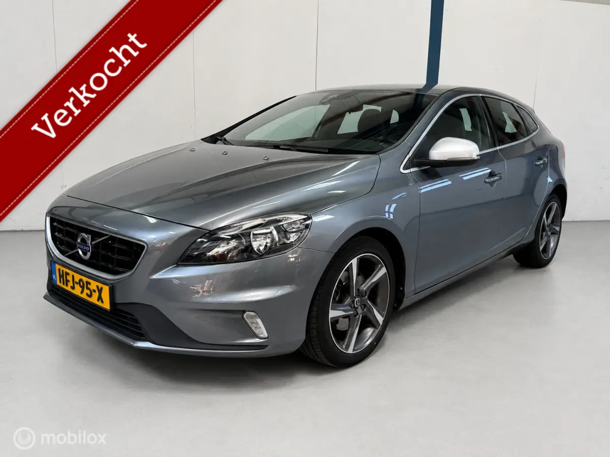 2.0 T2 R-Design NAVIGATIE
