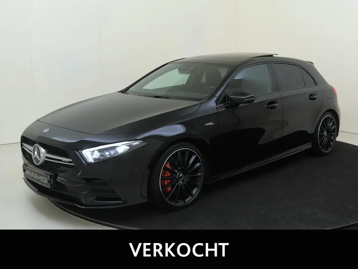 AMG 35 4MATIC / Panoramadak/ Night/ 19 inch/ Sfeerverlichting