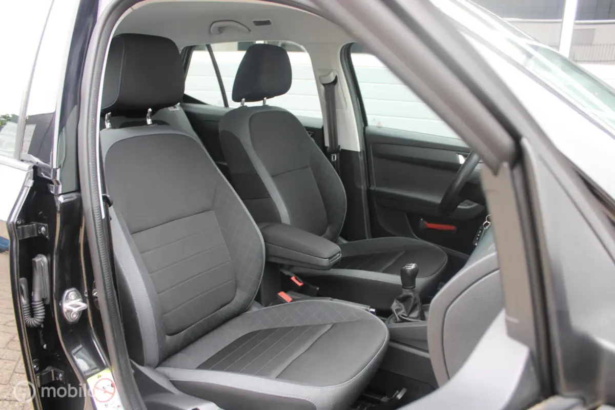 1.0 TSI Ambition 1e Eigenaar NL Auto | Airco | Cruise |Apple Carplay/Android Auto | Navigatie | Parkeersensoren.