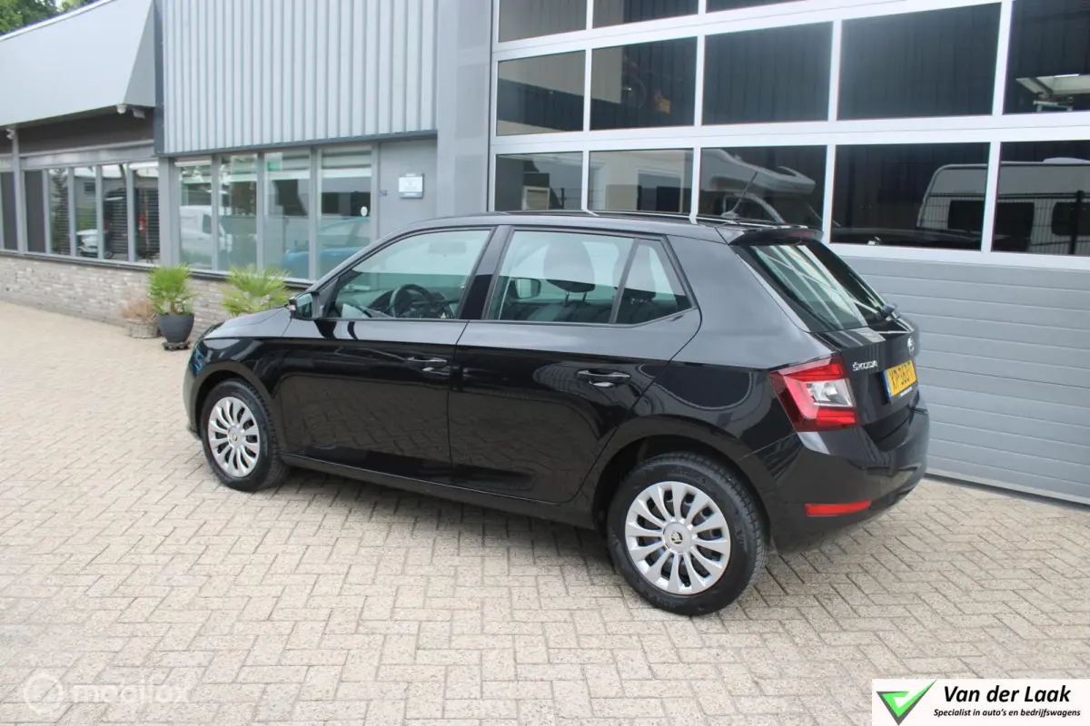 1.0 TSI Ambition 1e Eigenaar NL Auto | Airco | Cruise |Apple Carplay/Android Auto | Navigatie | Parkeersensoren.