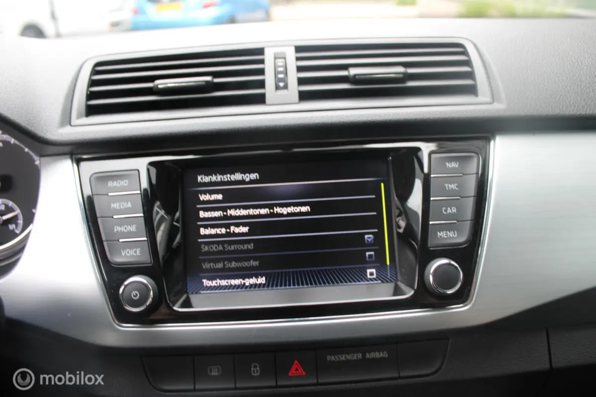 1.0 TSI Ambition 1e Eigenaar NL Auto | Airco | Cruise |Apple Carplay/Android Auto | Navigatie | Parkeersensoren.