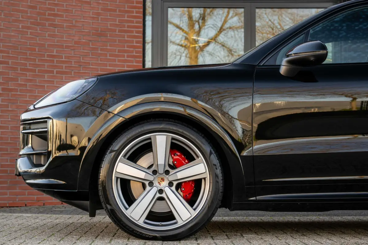 3.0 E-Hybrid Sport-Design Sportuitlaat Display