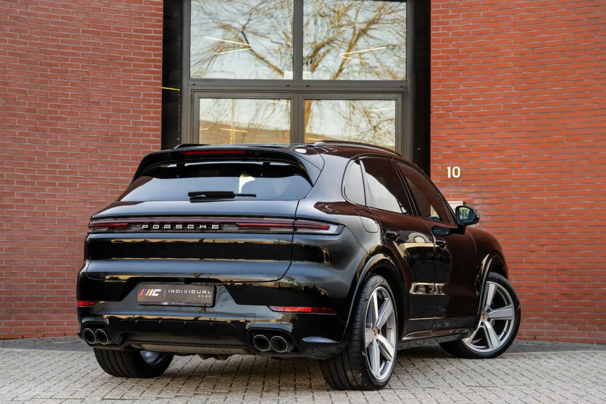 3.0 E-Hybrid Sport-Design Sportuitlaat Display