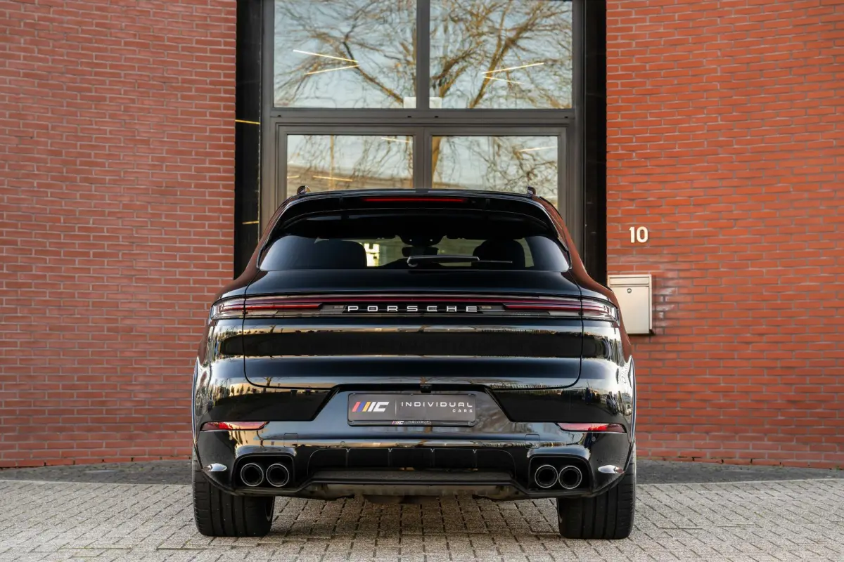 3.0 E-Hybrid Sport-Design Sportuitlaat Display