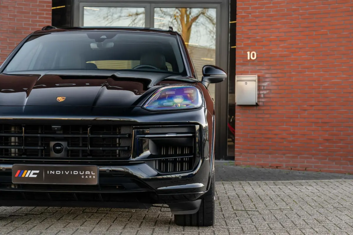 3.0 E-Hybrid Sport-Design Sportuitlaat Display