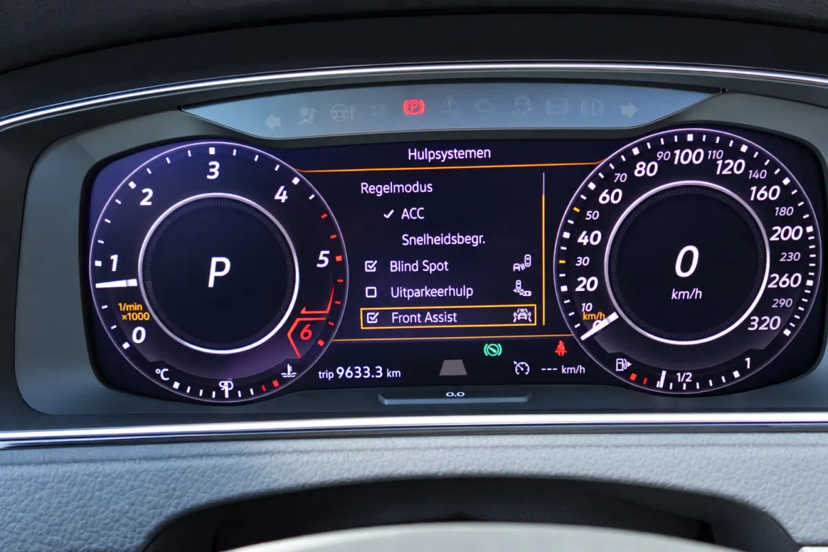 1.6 TDI Highline R-Line PANO ACC CAMERA VOL