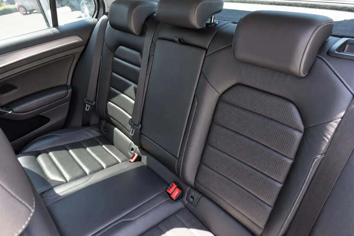 1.6 TDI Highline R-Line PANO ACC CAMERA VOL