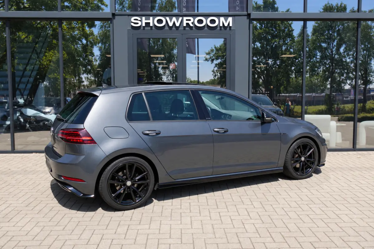1.6 TDI Highline R-Line PANO ACC CAMERA VOL