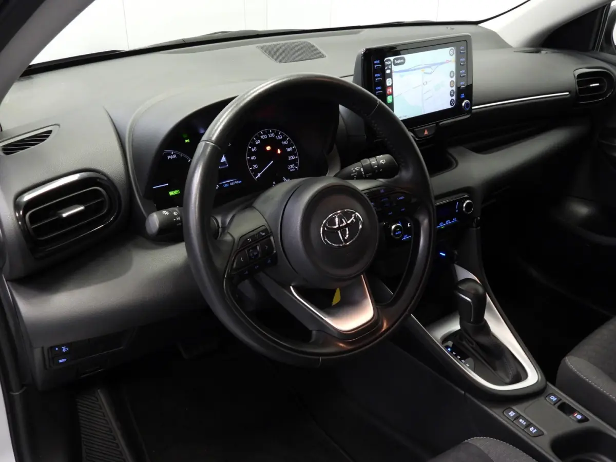 1.5 Hybrid 115 Active NAVI-APP/CAMERA/CLIMA/BLEUTOOTH!