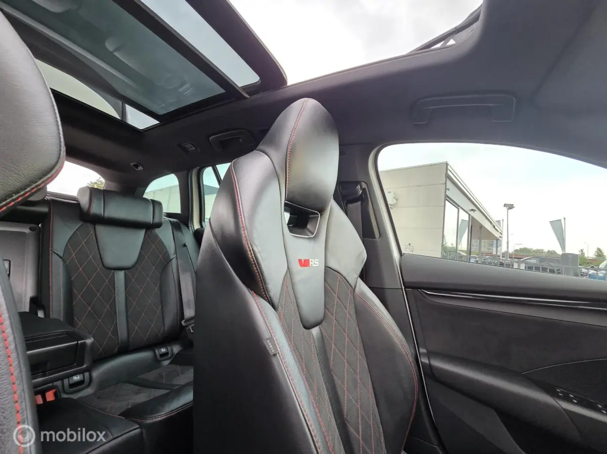 1.4 TSI RS iV PHEV Business HeadUp/Pano