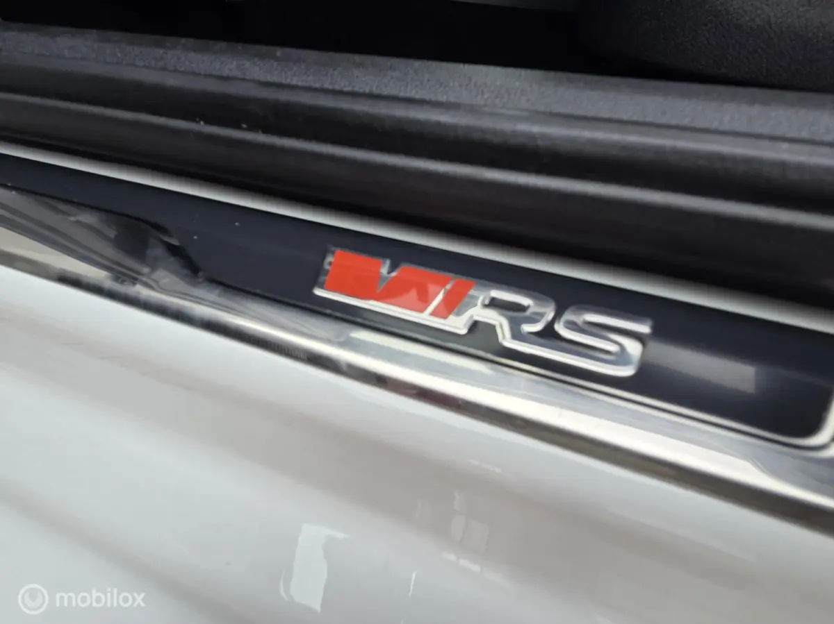 1.4 TSI RS iV PHEV Business HeadUp/Pano