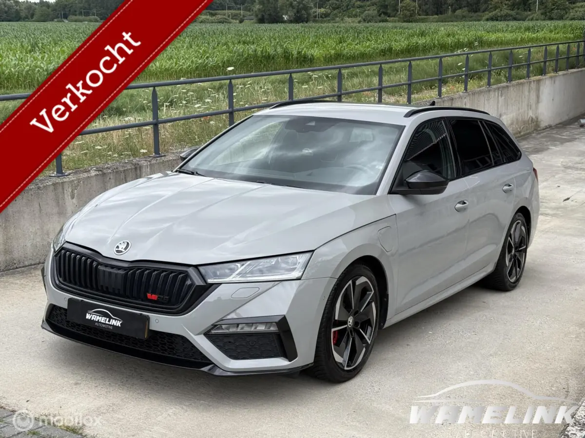 1.4 TSI RS iV PHEV Business