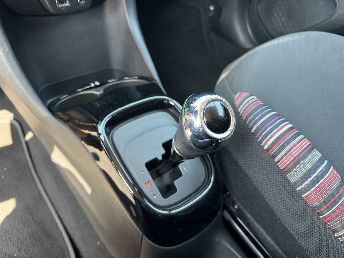 1.0 VTi Shine, automaat, carplay, airco