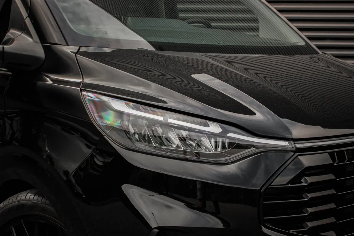 2.0 TDCI L2H1 170PK Limited DC / DUBBEL CABINE / JB-EDITION / DRIVER ASSISTANCE PACK / 5- ZITS /MY2024/ CAMERA
