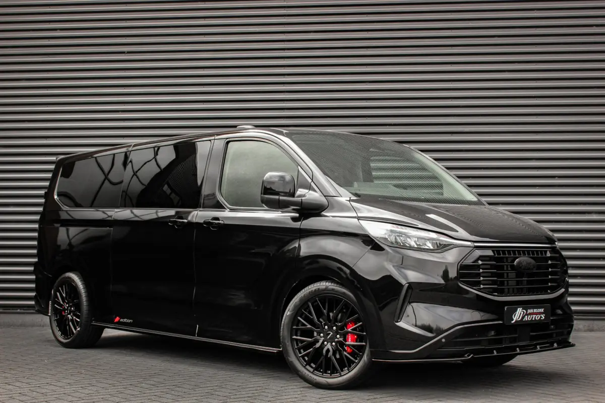 2.0 TDCI L2H1 170PK Limited DC / DUBBEL CABINE / JB-EDITION / DRIVER ASSISTANCE PACK / 5- ZITS /MY2024/ CAMERA