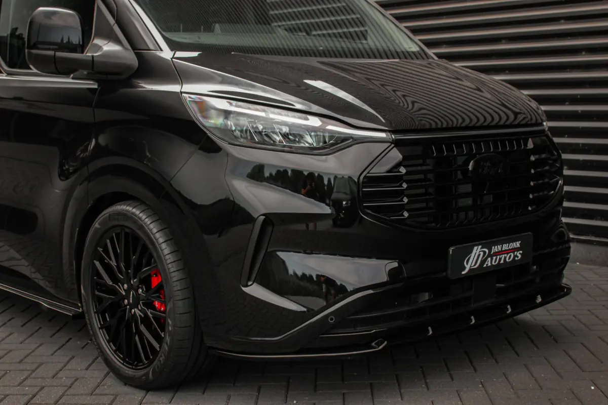 2.0 TDCI L2H1 170PK Limited DC / DUBBEL CABINE / JB-EDITION / DRIVER ASSISTANCE PACK / 5- ZITS /MY2024/ CAMERA