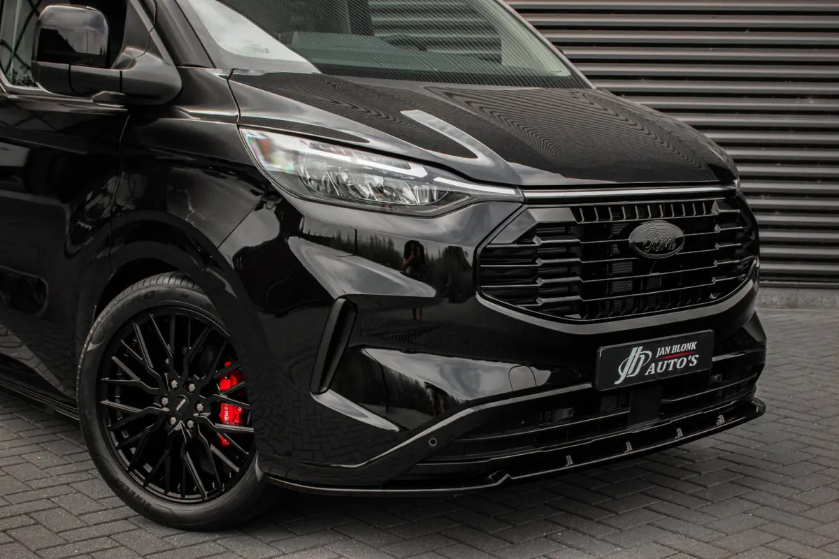 2.0 TDCI L2H1 170PK Limited DC / DUBBEL CABINE / JB-EDITION / DRIVER ASSISTANCE PACK / 5- ZITS /MY2024/ CAMERA