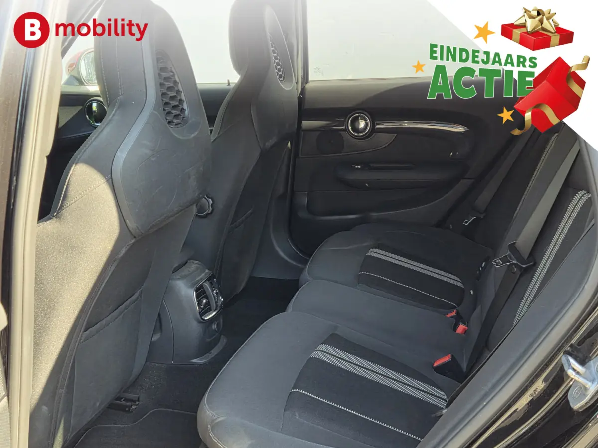 2.0 John Cooper Works 232PK Automaat ALL4 Chili | LED | Navigatie | PDC | Cruise Control | Sportstoelen