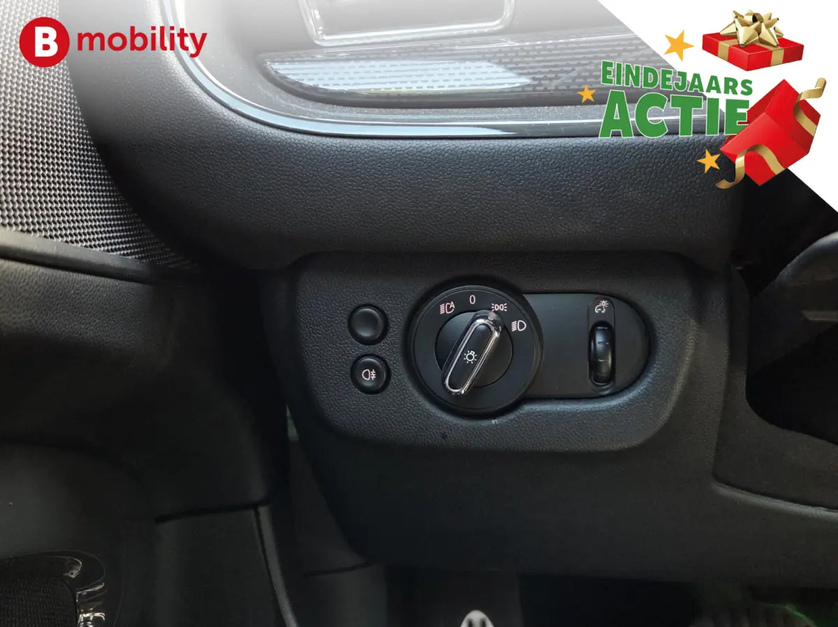 2.0 John Cooper Works 232PK Automaat ALL4 Chili | LED | Navigatie | PDC | Cruise Control | Sportstoelen