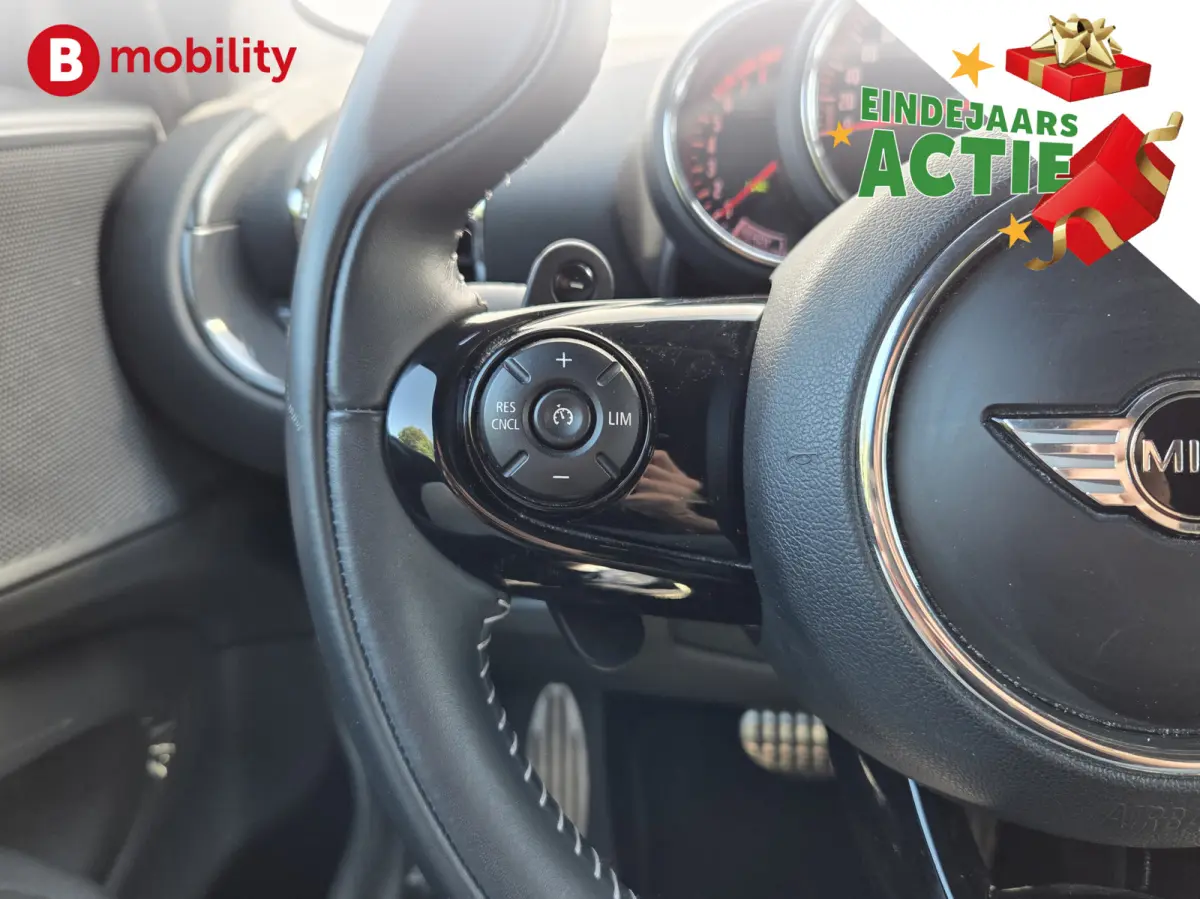 2.0 John Cooper Works 232PK Automaat ALL4 Chili | LED | Navigatie | PDC | Cruise Control | Sportstoelen
