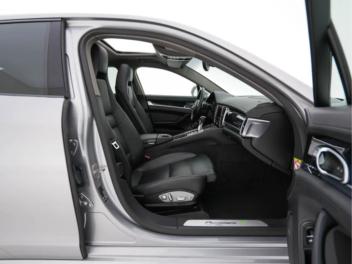 3.0 S E-Hybrid (Plug-In) Aut. *PANO | LEATHER | XENON | HEATED-SPORTSEATS | MEMORY-PACK | BOSE-SOUND | AIR-SUSPENSION | NAVI-FULLMAP | CAMERA | PRIVACY-GLASS | SHIFTPADDLES | ECC | PDC | CRU