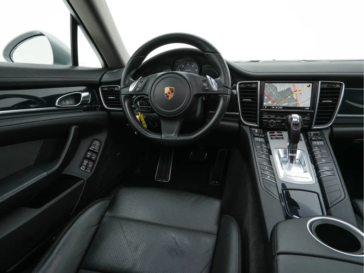 3.0 S E-Hybrid (Plug-In) Aut. *PANO | LEATHER | XENON | HEATED-SPORTSEATS | MEMORY-PACK | BOSE-SOUND | AIR-SUSPENSION | NAVI-FULLMAP | CAMERA | PRIVACY-GLASS | SHIFTPADDLES | ECC | PDC | CRU