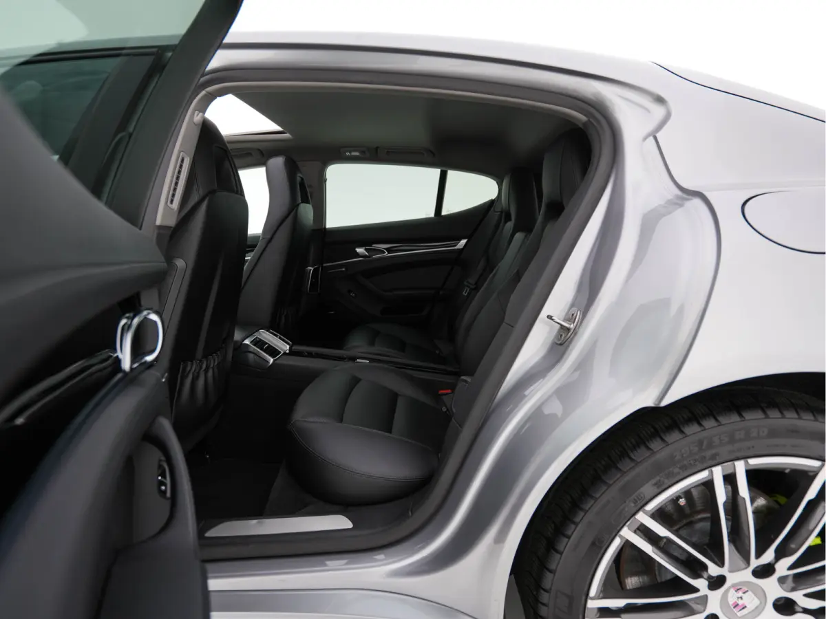 3.0 S E-Hybrid (Plug-In) Aut. *PANO | LEATHER | XENON | HEATED-SPORTSEATS | MEMORY-PACK | BOSE-SOUND | AIR-SUSPENSION | NAVI-FULLMAP | CAMERA | PRIVACY-GLASS | SHIFTPADDLES | ECC | PDC | CRU