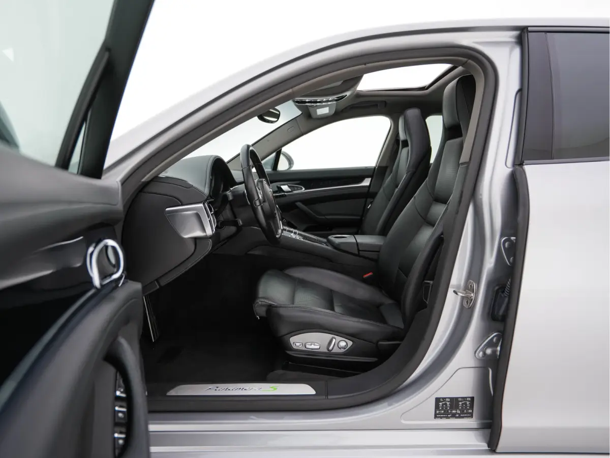 3.0 S E-Hybrid (Plug-In) Aut. *PANO | LEATHER | XENON | HEATED-SPORTSEATS | MEMORY-PACK | BOSE-SOUND | AIR-SUSPENSION | NAVI-FULLMAP | CAMERA | PRIVACY-GLASS | SHIFTPADDLES | ECC | PDC | CRU