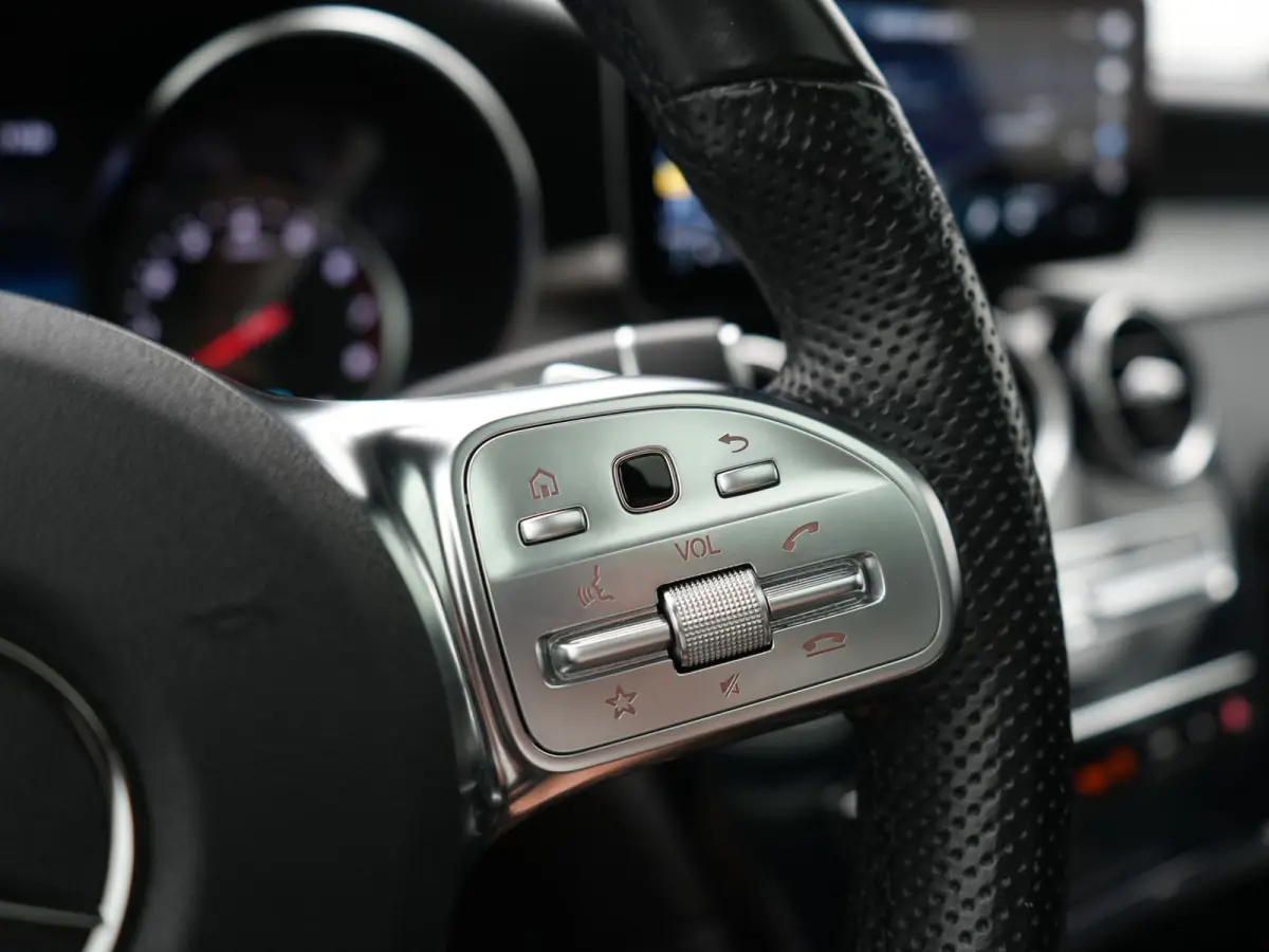4MATIC Premium PHEV 320pk Dealer O.H. | Panodak | AMG-Int. | Head Up | Camera | Alcantara Sportstoelen Verwarmd | Sfeerverlichting | Keyless | Blis | Apple Carplay | Cruise Control | Navigat