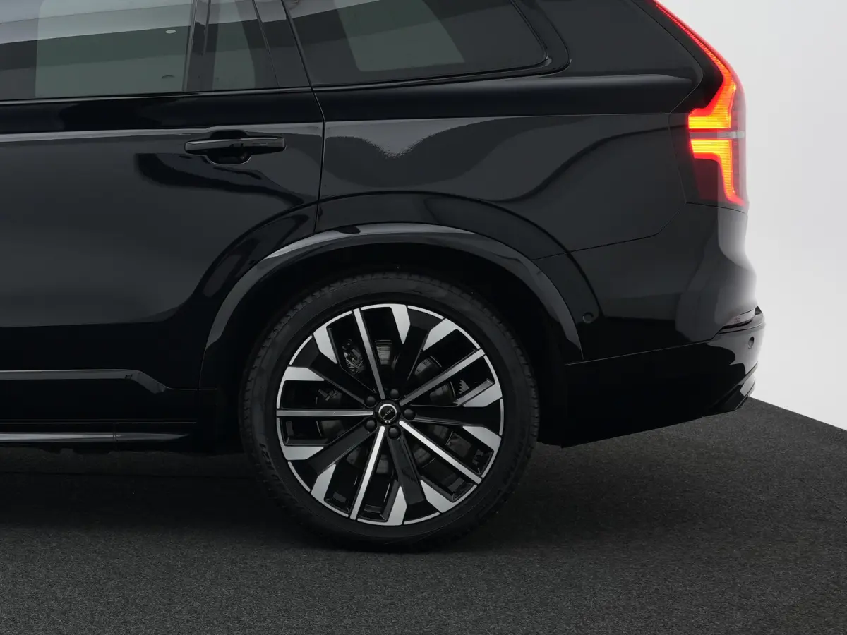 T8 Recharge AWD Ultra Dark | Luchtvering | Harman/Kardon | Head-Up | 360° Camera | 21" | Adaptive Cruise | BLIS | Lederen Dashboard